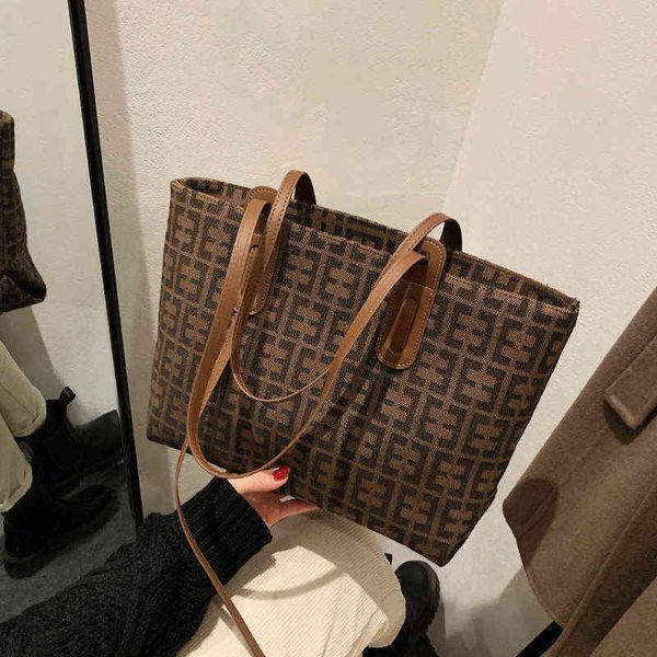 r bags for women large capacity soft leather printed for women foreign style underarm fashion trendy commuter tote
r bags for women large capacity soft leather printed for women foreign style underarm fashion trendy commuter tote