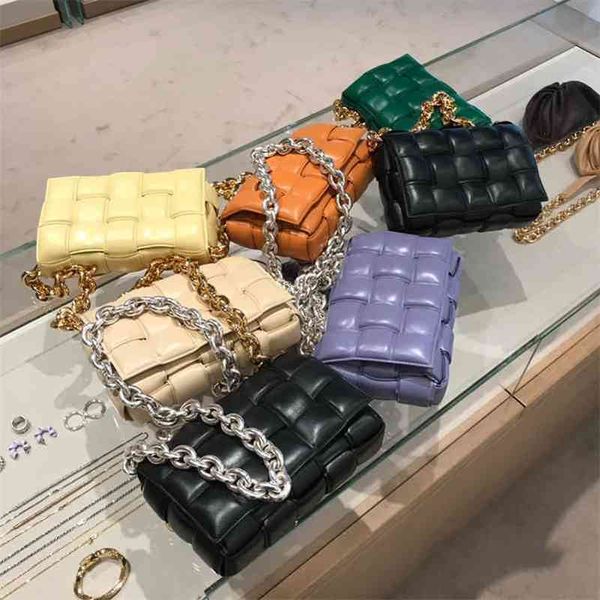 designer bottegas bags venetas metal thick chain hand pillow soft leather crossbar woven small square bag wan 2wzd mmcw
designer bottegas bags venetas metal thick chain hand pillow soft leather crossbar woven small square bag wan 2wzd mmcw