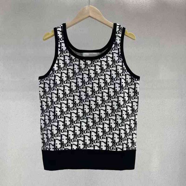 knitted low neck letter leisure suspender summer new fashion casual slim women's simple and comfortable all-match vest, White
knitted low neck letter leisure suspender summer new fashion casual slim women's simple and comfortable all-match vest, White