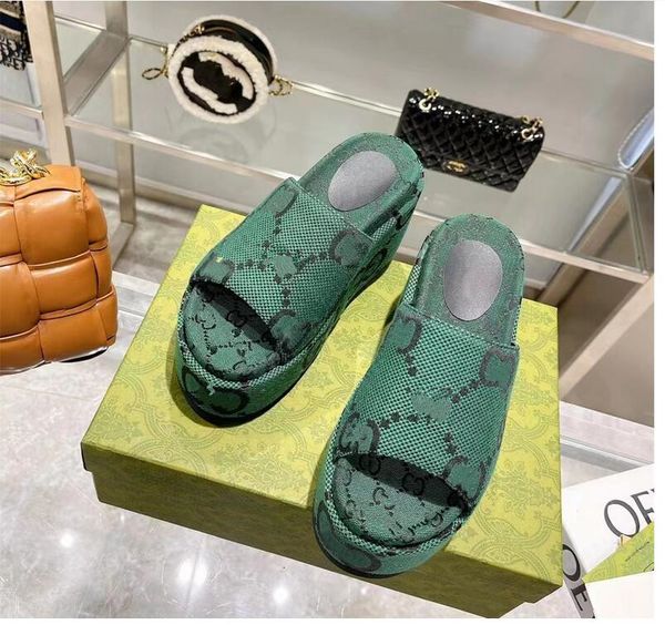 2022 luxury designers slippers fashion thick bottom sandals letter embroidery slides lady platform wedges sandal beach high heel 35-40, Black
2022 luxury designers slippers fashion thick bottom sandals letter embroidery slides lady platform wedges sandal beach high heel 35-40, Black