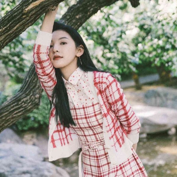 women's polos family d zhao liying star same clothes cashmere mohair cardigan plaid sweater plaid wool coat k9fs, White
women's polos family d zhao liying star same clothes cashmere mohair cardigan plaid sweater plaid wool coat k9fs, White