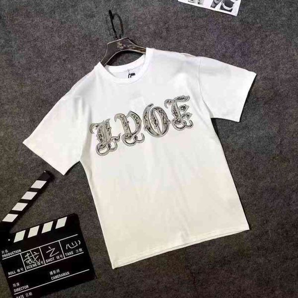 2022 summer new fashion brand men's print slim round neck half sleeve t-shirt, White;black
2022 summer new fashion brand men's print slim round neck half sleeve t-shirt, White;black