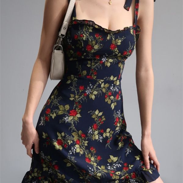womegaga summer french black printing sleeveless sling a-line dress slash neck fungus edge high waist slim women hwh7 220520, Black;gray
womegaga summer french black printing sleeveless sling a-line dress slash neck fungus edge high waist slim women hwh7 220520, Black;gray