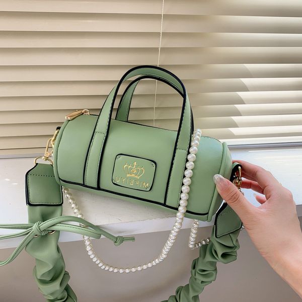 designer bags fashionable pillow 2022 summer new handbag simple texture single shoulder creative pearl strap messenger
designer bags fashionable pillow 2022 summer new handbag simple texture single shoulder creative pearl strap messenger