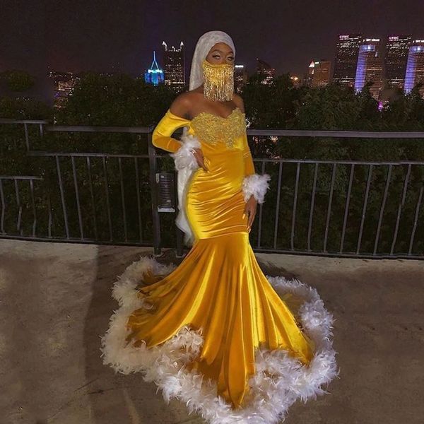 gold yellow mermaid prom dresses luxury long sleeves feathers appliques plus size black girl women evening party gowns, Black;red
gold yellow mermaid prom dresses luxury long sleeves feathers appliques plus size black girl women evening party gowns, Black;red