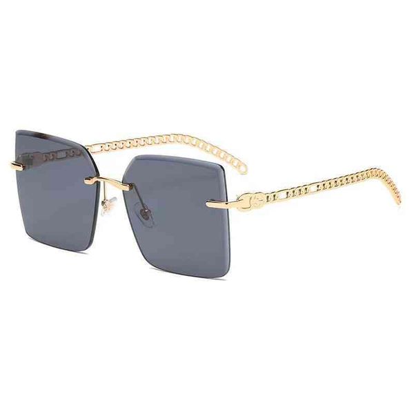 2022 new women's sunglass fashion large square metal sunglass framels trimming net red street shooting glass, White;black
2022 new women's sunglass fashion large square metal sunglass framels trimming net red street shooting glass, White;black