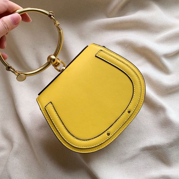 2022 designer handbag real leather shoulder bags luxury mini retro round bag totes crossbody letters twill plain hasp messenger women handba
2022 designer handbag real leather shoulder bags luxury mini retro round bag totes crossbody letters twill plain hasp messenger women handba