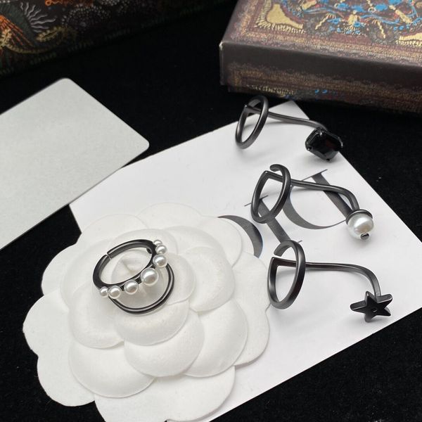 factory retail and wholesale dijia new pearl star four piece open ring female d high-grade brass metal jewelry, Silver
factory retail and wholesale dijia new pearl star four piece open ring female d high-grade brass metal jewelry, Silver