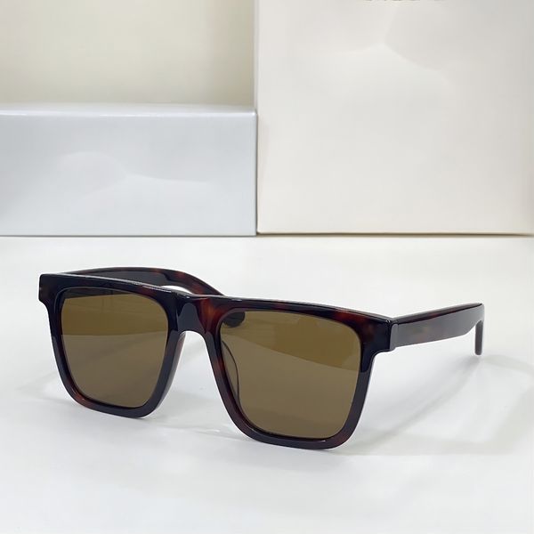 sunglasses for summer 4498 style anti-ultraviolet retro shield lens plate square full frame eyeglasses random box, White;black
sunglasses for summer 4498 style anti-ultraviolet retro shield lens plate square full frame eyeglasses random box, White;black