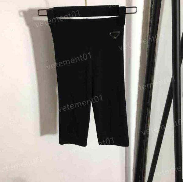 designer womens pants p..a triangle label stretch thin five-point knitted leggings shorts luxury women gym sweatpants 0912, Black;white
designer womens pants p..a triangle label stretch thin five-point knitted leggings shorts luxury women gym sweatpants 0912, Black;white