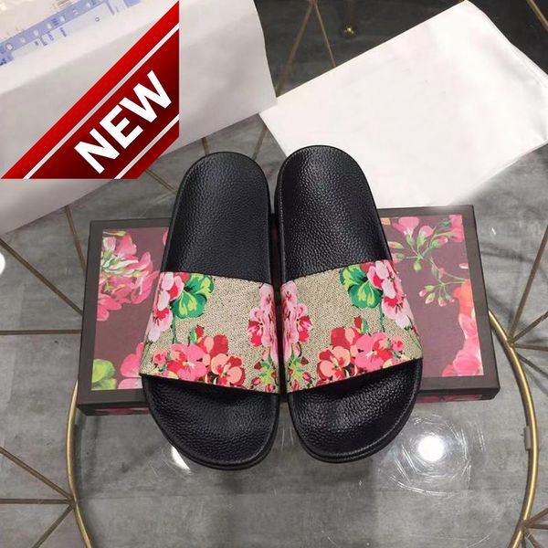 2022 designer slippers men women slides summer sandals beach slide flat platform ladies sandal bathroom home flip flops striped slipper with, Black
2022 designer slippers men women slides summer sandals beach slide flat platform ladies sandal bathroom home flip flops striped slipper with, Black