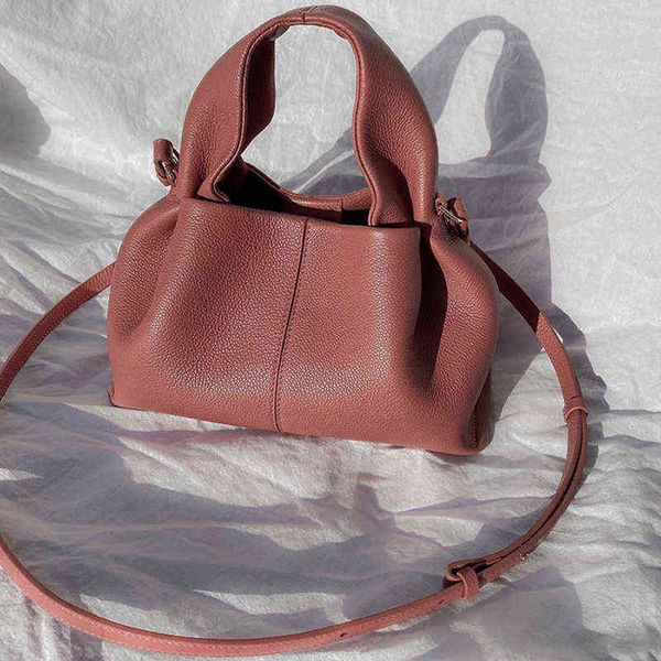 evening bags soft cowhide leather fashion women s bag 2022 trend large capacity shoulder luxury brand travel handbag mujer blosa 220420
evening bags soft cowhide leather fashion women s bag 2022 trend large capacity shoulder luxury brand travel handbag mujer blosa 220420