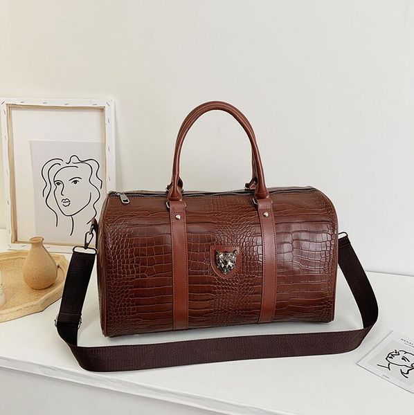 wholesale factory leather bag street fashion crocodile handbag outdoor sports fitness embossed leathers handbags horizontal large-capacity p
wholesale factory leather bag street fashion crocodile handbag outdoor sports fitness embossed leathers handbags horizontal large-capacity p