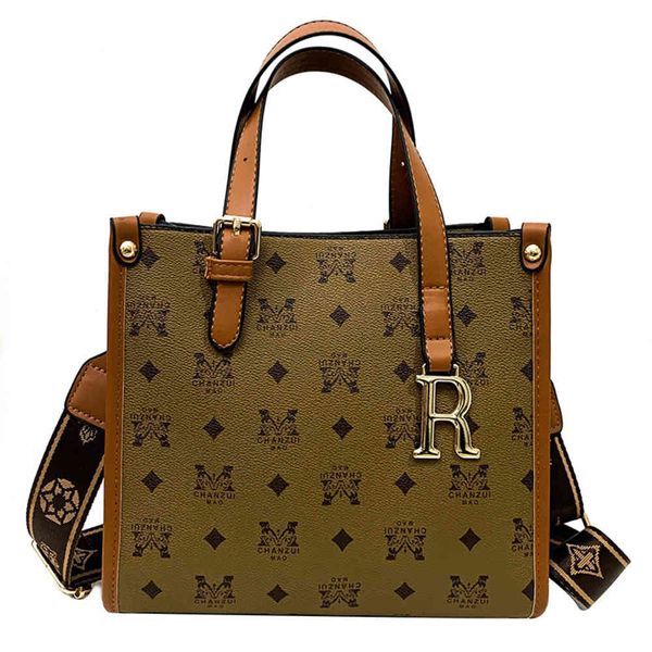 handbag luxury one-shoulder female style large capacity bag simple shoulder diagonal tote texture women chain single s
handbag luxury one-shoulder female style large capacity bag simple shoulder diagonal tote texture women chain single s