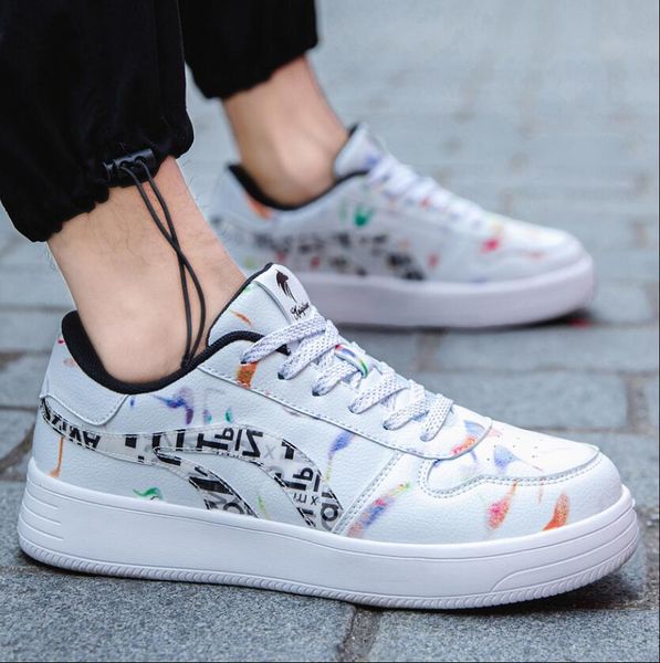 brand sewing men sneakers zapatillas mujer light flat shoes ladies outdoor luxury men running shoes women chaussure femme
brand sewing men sneakers zapatillas mujer light flat shoes ladies outdoor luxury men running shoes women chaussure femme
