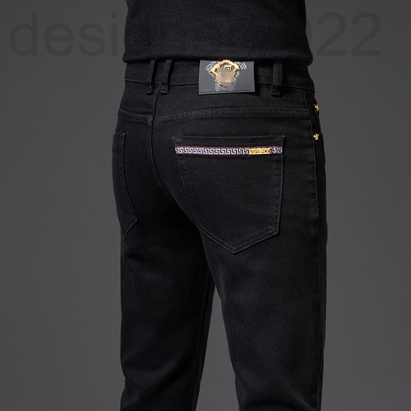 men's jeans designer autumn and winter thick jeans men's korean version black elastic cotton small feet slim medusa fashion brand, Blue
men's jeans designer autumn and winter thick jeans men's korean version black elastic cotton small feet slim medusa fashion brand, Blue