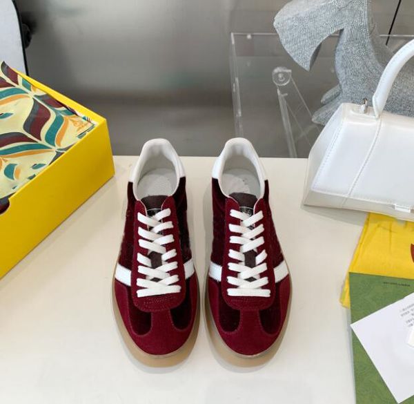 2022 designer luxury casual shoes embroidery design women gazelle sneaker retro sneakers fluff upper rubber sole comfortable out partying, Black
2022 designer luxury casual shoes embroidery design women gazelle sneaker retro sneakers fluff upper rubber sole comfortable out partying, Black