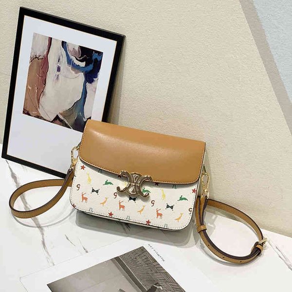 factory direct sales of new luxury brand bags wholesale high sense triumphal arch letter female fashion leather small square one shoulder ms
factory direct sales of new luxury brand bags wholesale high sense triumphal arch letter female fashion leather small square one shoulder ms