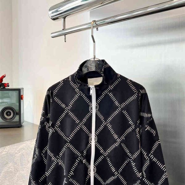 italy paris styledesigner luxury men's women's tracksuits casual sports suit double letter lock catch print jacket zip-up activewe, Gray
italy paris styledesigner luxury men's women's tracksuits casual sports suit double letter lock catch print jacket zip-up activewe, Gray