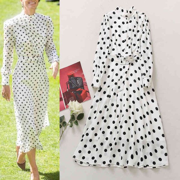 casual dresses wind skirt early autumn women's dress stand collar wood ear edge collage polka dot dress, Black;gray
casual dresses wind skirt early autumn women's dress stand collar wood ear edge collage polka dot dress, Black;gray
