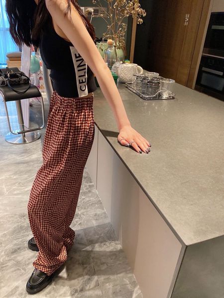 women's pants & capris designer trendy brand 22 spring summer new french plaid pants, fashionable contrast color stitching, trendy fore, Black;white
women's pants & capris designer trendy brand 22 spring summer new french plaid pants, fashionable contrast color stitching, trendy fore, Black;white