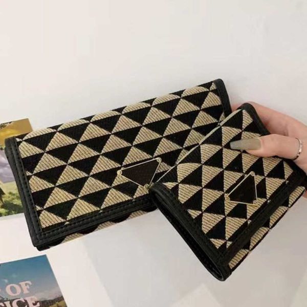 fashion embroidery triangle p long wallet bifold trifold classic purse triangle symbole jacquard fabric designer handbag italy women ladies
fashion embroidery triangle p long wallet bifold trifold classic purse triangle symbole jacquard fabric designer handbag italy women ladies