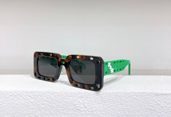 selling designer sunglasses for men mens woman sunglasses for women hollowed out frame thickened material uv400 protection lens come with ca, White;black
selling designer sunglasses for men mens woman sunglasses for women hollowed out frame thickened material uv400 protection lens come with ca, White;black