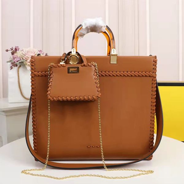 design shopping bag retro solid color double handle leather embossed letters handbag ladies new fashion multifunctional large capacity diago
design shopping bag retro solid color double handle leather embossed letters handbag ladies new fashion multifunctional large capacity diago