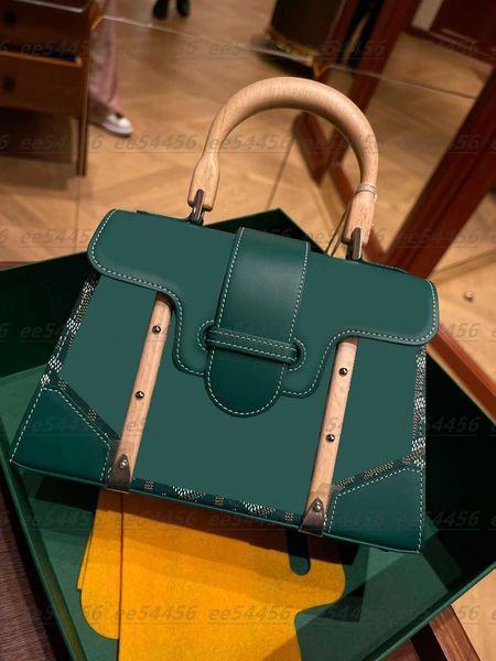 luxury designer men handbags bags totes women's genuine saigon leather bags tote classic nylon travel crossbody shoulder fashion bag pu
luxury designer men handbags bags totes women's genuine saigon leather bags tote classic nylon travel crossbody shoulder fashion bag pu
