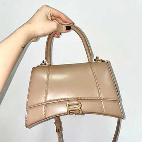 luxurys designers fashion bags handbag ob16 women leather shoulder bag large capacity chain messenger pillow handbags high grade versatile t
luxurys designers fashion bags handbag ob16 women leather shoulder bag large capacity chain messenger pillow handbags high grade versatile t