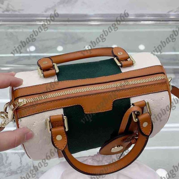 boston bags women vintage handbag classic travel shoulder clutch leather high capacity designer crossbody female sports luggage 01310415, Black;red
boston bags women vintage handbag classic travel shoulder clutch leather high capacity designer crossbody female sports luggage 01310415, Black;red