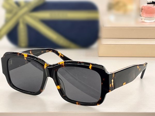 sunglasses for men and women summer 0669s style anti-ultraviolet retro plate plank full frame glasses random box, White;black
sunglasses for men and women summer 0669s style anti-ultraviolet retro plate plank full frame glasses random box, White;black