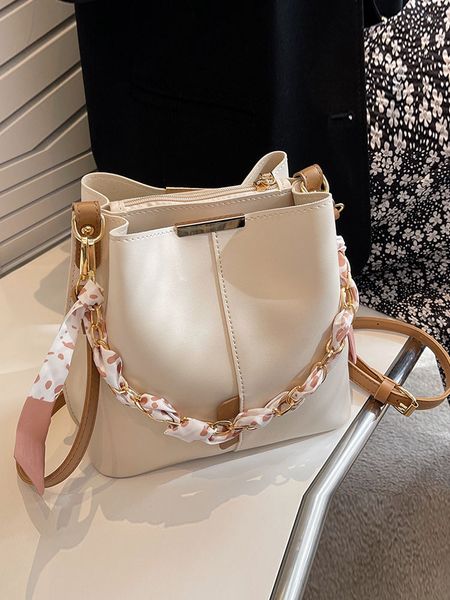 fashion ladies bucket bag large capacity handle 2022 luxury designer one shoulder chain messenger bag, Black;red
fashion ladies bucket bag large capacity handle 2022 luxury designer one shoulder chain messenger bag, Black;red