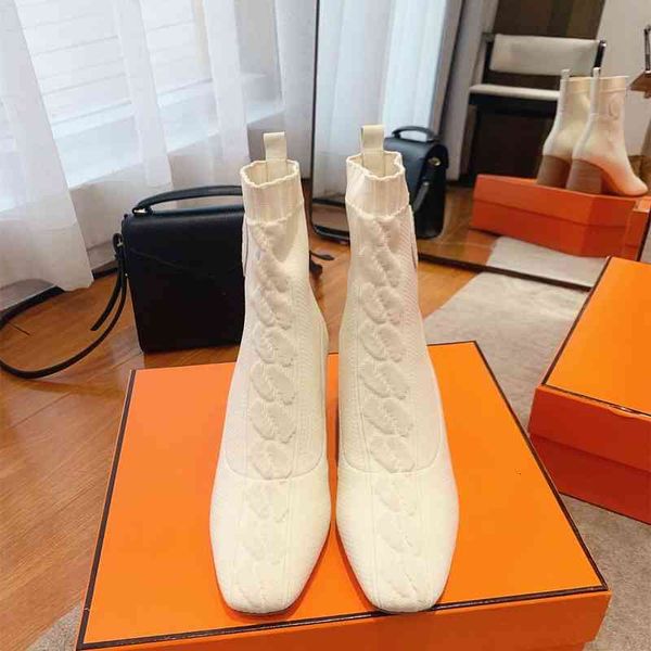 boots thick heel square toe women's boots banquet comfortable simple fashionable series, Black
boots thick heel square toe women's boots banquet comfortable simple fashionable series, Black