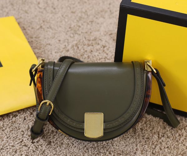 shoulder bag designer fashion women's crossbody bag cross body chain handbag leather soft perfect hardware flip design with removable b
shoulder bag designer fashion women's crossbody bag cross body chain handbag leather soft perfect hardware flip design with removable b