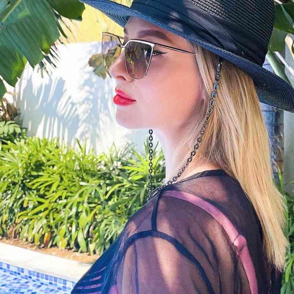 new d home t light alloy high-quality eye ultraviolet factory outlet fashion men's women's sunglasses2022 trendy latest sunglasses, White;black 
new d home t light alloy high-quality eye ultraviolet factory outlet fashion men's women's sunglasses2022 trendy latest sunglasses, White;black