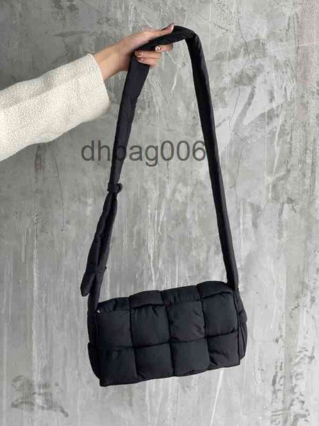 bottegas bag designer women bags 2023 handbag woven nylon cassette down small single shoulder venetas leather zc
bottegas bag designer women bags 2023 handbag woven nylon cassette down small single shoulder venetas leather zc
