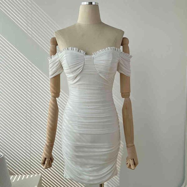 casual dresses foreign trade original single pure desire wind white lace straight neck net gauze slim wrap hip retro dress, Black;gray
casual dresses foreign trade original single pure desire wind white lace straight neck net gauze slim wrap hip retro dress, Black;gray
