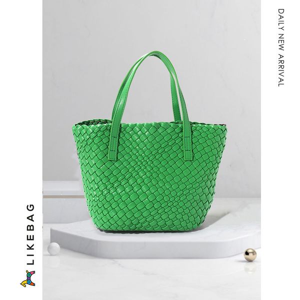 luxury ladies hand woven tote bags luxury mini shopping bags shoulder bags women 2022 candy color tote 
luxury ladies hand woven tote bags luxury mini shopping bags shoulder bags women 2022 candy color tote