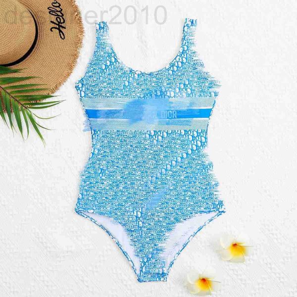 women's swimwear designer new fashion brand swimsuit women's backless triangle abstract printing holiday spring 6x9t, White;black
women's swimwear designer new fashion brand swimsuit women's backless triangle abstract printing holiday spring 6x9t, White;black