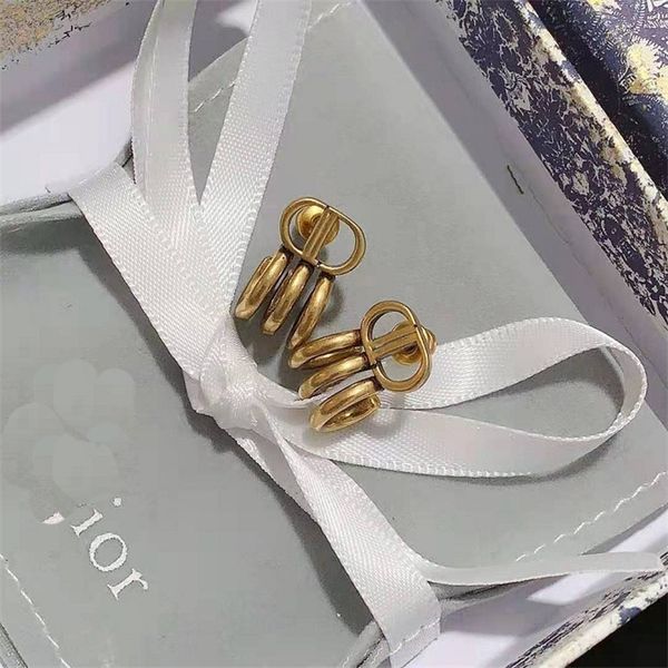 jewelry store outlets new letter three claw stud s925 silver needle fashion temperament earrings, Golden
jewelry store outlets new letter three claw stud s925 silver needle fashion temperament earrings, Golden
