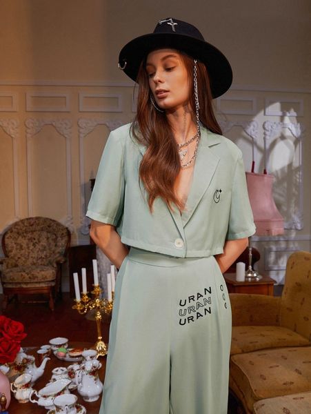 x mel roumec letter & moon embroidery single button crop blazer u8pc#, White
x mel roumec letter & moon embroidery single button crop blazer u8pc#, White