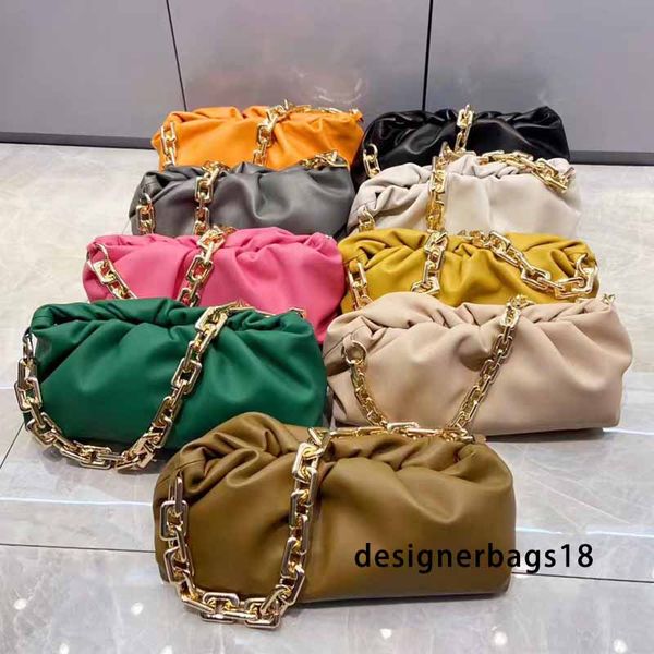 7a genuine leather bag handbag shoulder bucket fashion luxury summer bags for woman cloud chain bag underarm designer women purses handbags
7a genuine leather bag handbag shoulder bucket fashion luxury summer bags for woman cloud chain bag underarm designer women purses handbags
