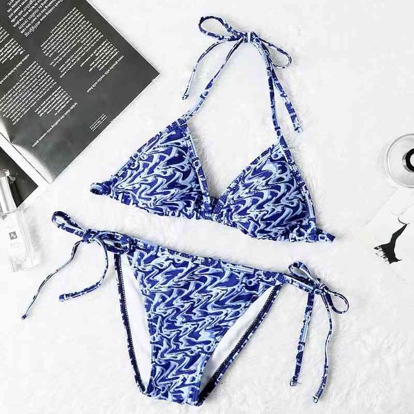 split fashion high halter waist strap bikini triangle split ladies swimsuit, White;black
split fashion high halter waist strap bikini triangle split ladies swimsuit, White;black