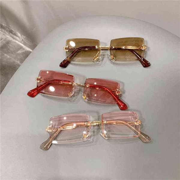 2021 fashion women rimless rectagular cutting lens sun glasses retro gradient red sunglasses wholesale uv400 y220410, White;black
2021 fashion women rimless rectagular cutting lens sun glasses retro gradient red sunglasses wholesale uv400 y220410, White;black
