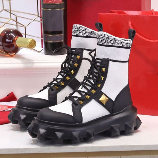autumn and winter thick-soled women's short boots fashion designer martin boots metal decorative flying woven round toe british style l, Black
autumn and winter thick-soled women's short boots fashion designer martin boots metal decorative flying woven round toe british style l, Black