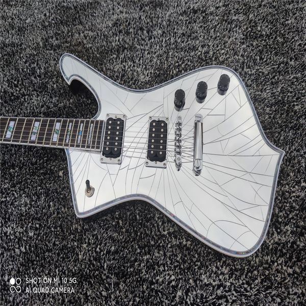 6-string electric guitar, black paint, white mirror decoration, chrome plated hardware rosewood fingerboard
6-string electric guitar, black paint, white mirror decoration, chrome plated hardware rosewood fingerboard