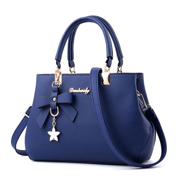 womens bags 2021 new autumn and winter trend big bag shoulder messenger handbag korean version large capacity female bag
womens bags 2021 new autumn and winter trend big bag shoulder messenger handbag korean version large capacity female bag