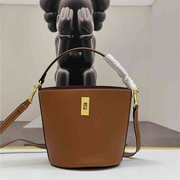 factory direct sales of new luxury brand bags wholesale arc de triomphe bucket large capacity leather versatile fashion one shoulder msenger
factory direct sales of new luxury brand bags wholesale arc de triomphe bucket large capacity leather versatile fashion one shoulder msenger