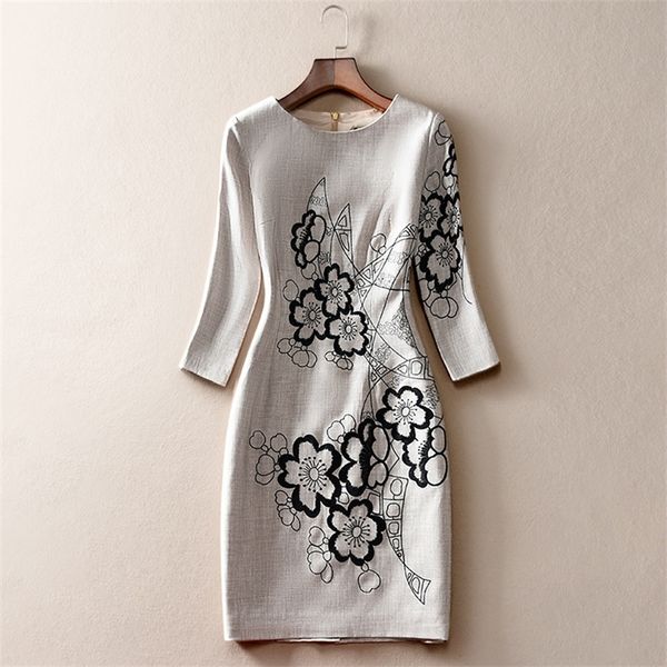 casual dresses wind exquisite embroidery dress autumn and winter temperament elegant slim hip wrap skirt ak0109 0dbe, Black;gray
casual dresses wind exquisite embroidery dress autumn and winter temperament elegant slim hip wrap skirt ak0109 0dbe, Black;gray